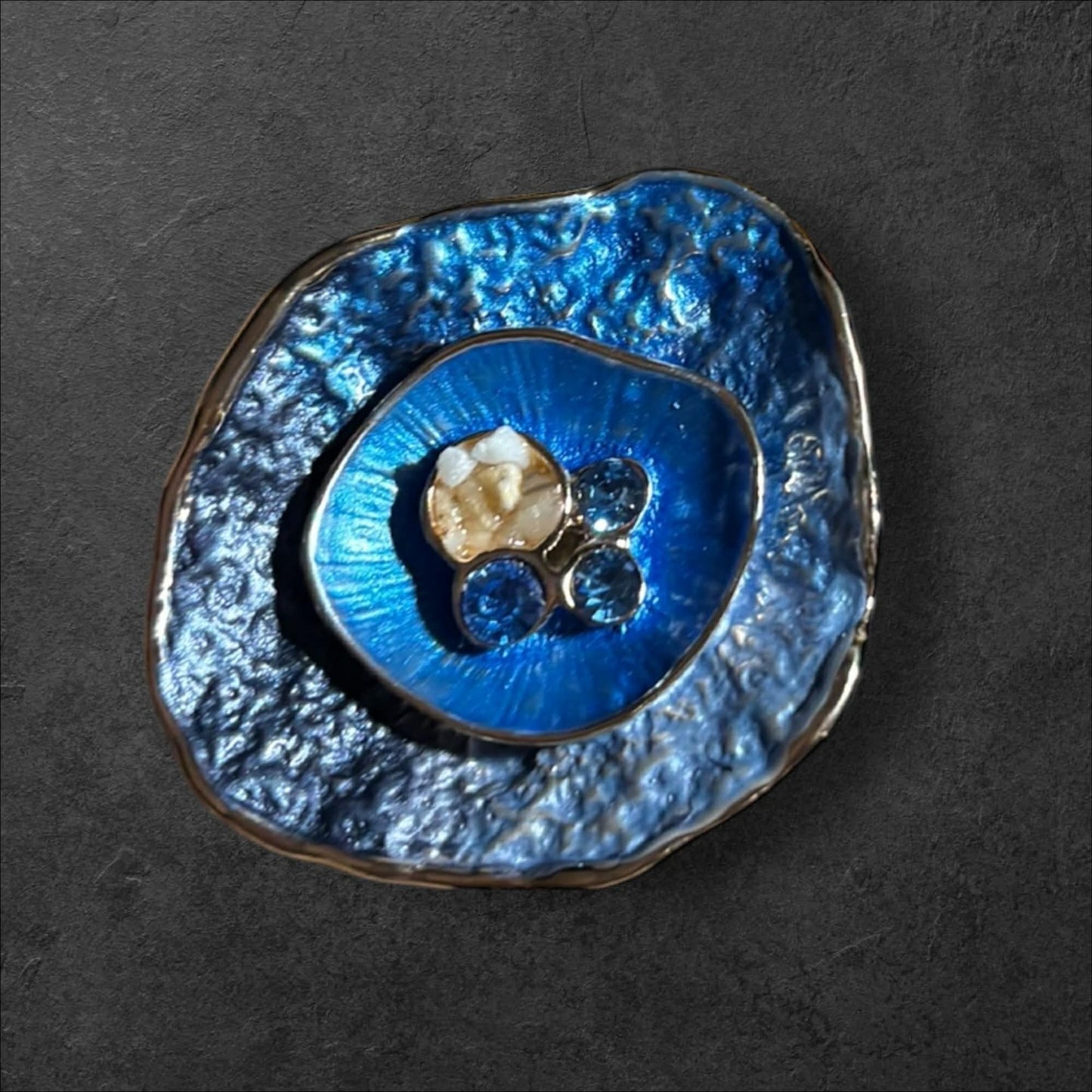 broche éclosion - Mobelle