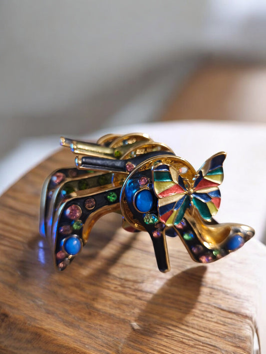 Broche aimantée bottes