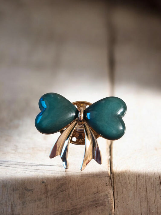 Broche aimantée noeud papillon