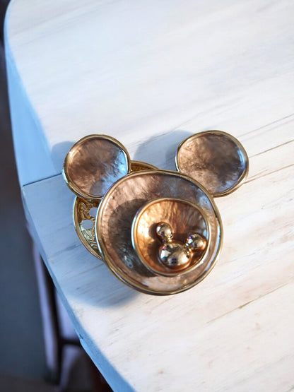 Broche aimantée mickey