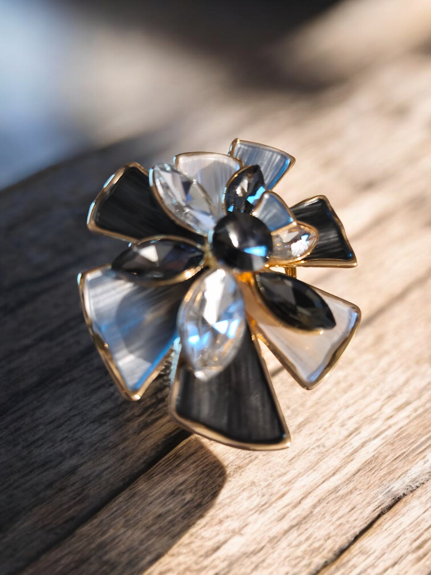 Broche aimantée floral