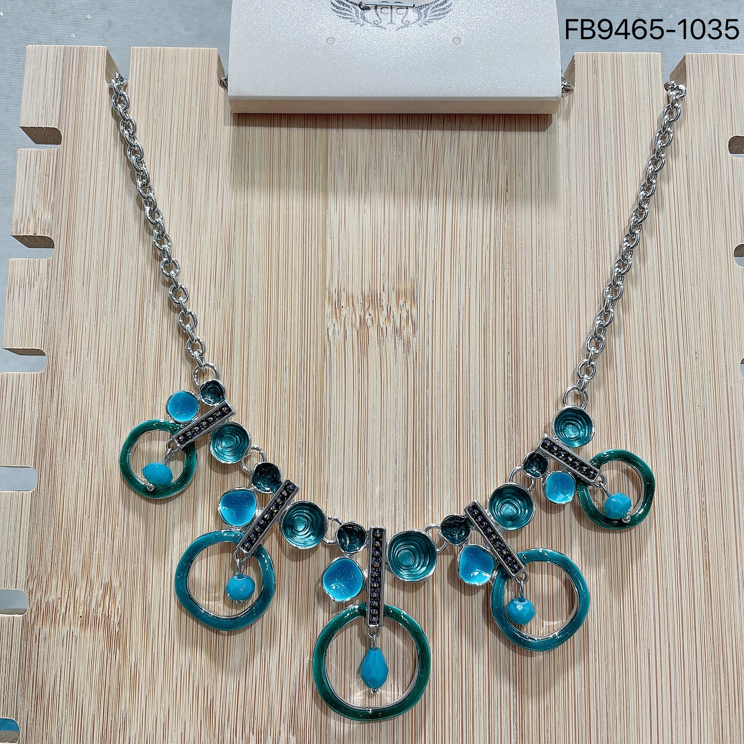 Collier multi couleur - Mobelle